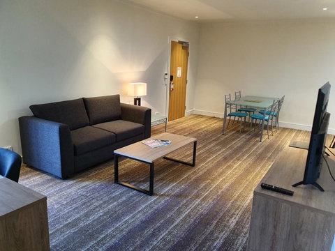 Porter's Plainland Hotel - Accommodation Brunswick Heads 2