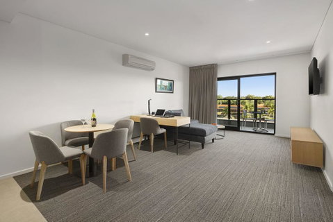 Quality Hotel Lakeside - Accommodation Brunswick Heads 3