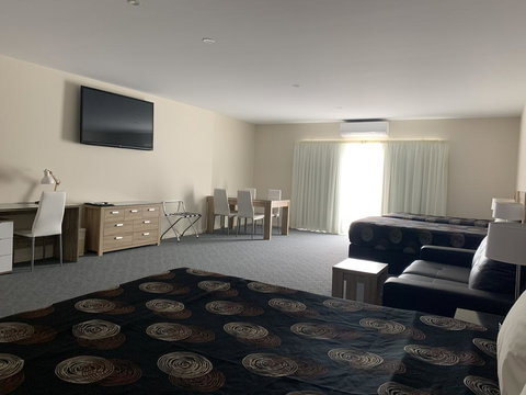 Quality Hotel Sherbourne Terrace - Accommodation Brunswick Heads 2