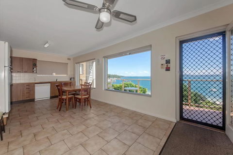Quarterdeck, Unit 3/12 Magnus Street - Accommodation Brunswick Heads 3