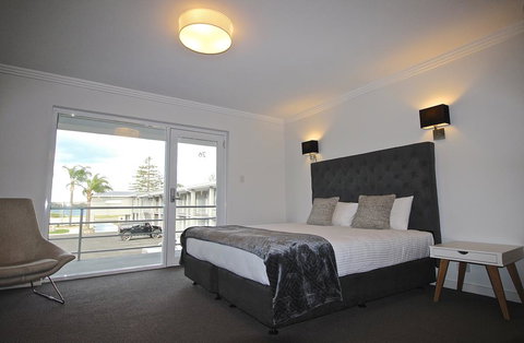 Quays Hotel - Accommodation Brunswick Heads 1