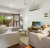 Queenslander at 4 Mile Beach Port Douglas - Accommodation Brunswick Heads