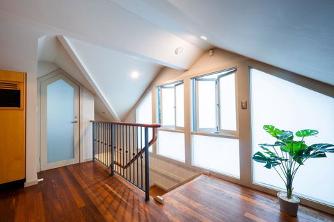 Quiet Private Studio In Strathfield With Kitchenette And Private Bathroom 3min To Station Sleeps 6 - Accommodation Brunswick Heads 3
