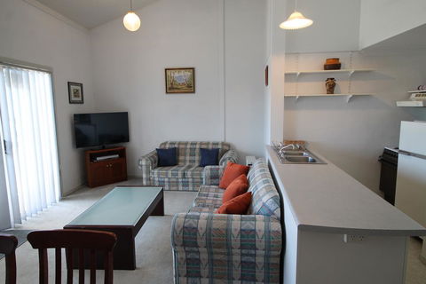 Razorback 1 - Razorback Plaza Jindabyne - Accommodation Brunswick Heads 2