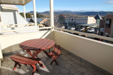 Razorback 1 - Razorback Plaza Jindabyne - Accommodation Brunswick Heads 0