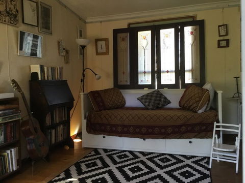 Redhaus Artist Cottage - Accommodation Brunswick Heads 0