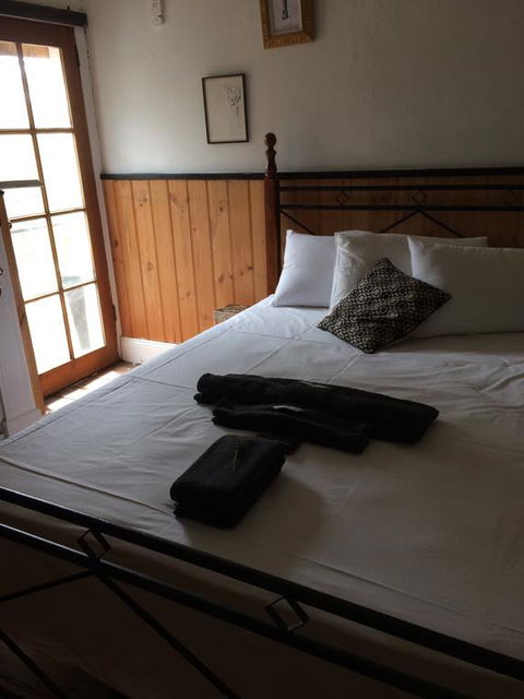 Redhaus Artist Cottage - Accommodation Brunswick Heads 3