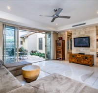 Resort Living with Private Pool sleeps 8 - Accommodation Brunswick Heads