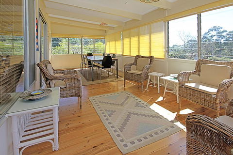 REST ASHORE At MOLLYMOOK - Accommodation Brunswick Heads 1