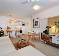 Retro Port Douglas Apartments - Accommodation Brunswick Heads