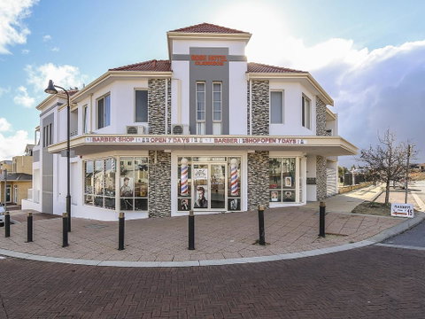 Rose Hotel Clarkson - Accommodation Brunswick Heads 0