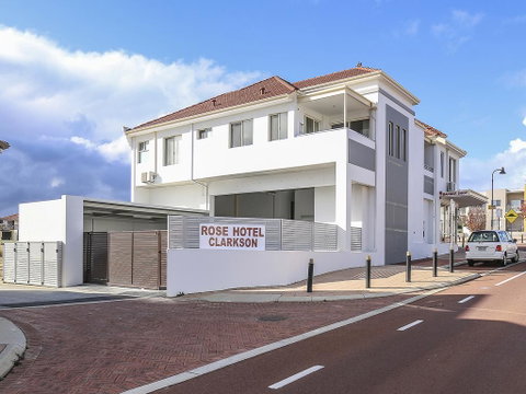 Rose Hotel Clarkson - Accommodation Brunswick Heads 1