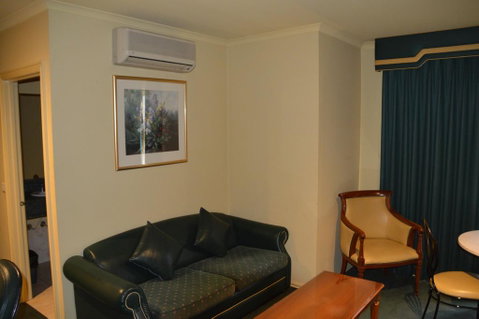 Rowville International Hotel - Accommodation Brunswick Heads 1