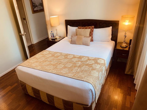 Royal Albert Hotel - Accommodation Brunswick Heads 2