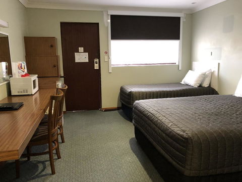 Roydons Motor Inn - Accommodation Brunswick Heads 2