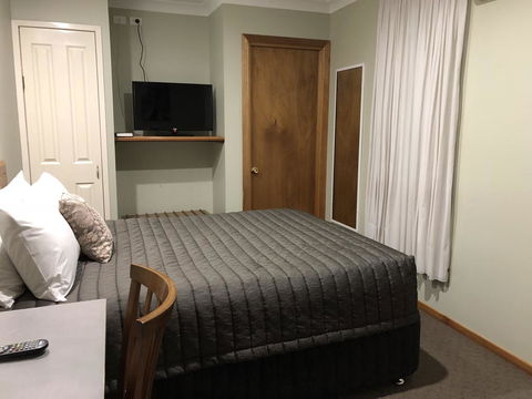 Roydons Motor Inn - Accommodation Brunswick Heads 3