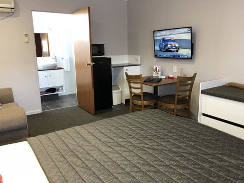 Roydons Motor Inn - Accommodation Brunswick Heads 1