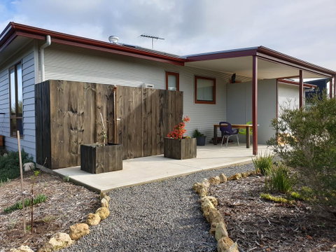 Samphire: Coorong Accommodation - Accommodation Brunswick Heads 2