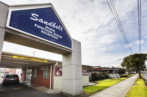 Sandbelt Club Hotel - Accommodation Brunswick Heads 3