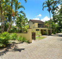Sea La Villa Port Douglas - Accommodation Brunswick Heads
