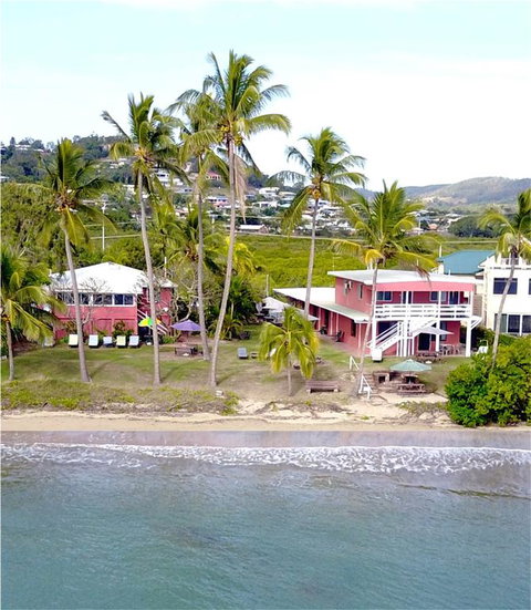 Seaspray Waterfront Holiday Units - Accommodation Brunswick Heads 3