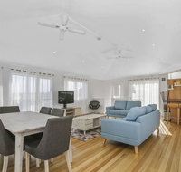 SEAVIEW - ocean views from a modern townhouse - Accommodation Brunswick Heads