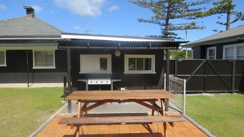 Shirley Street Beachhouses - Accommodation Brunswick Heads 1