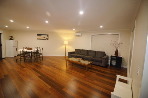 Silver House - Melbourne Airport Accommodation - Accommodation Brunswick Heads 3
