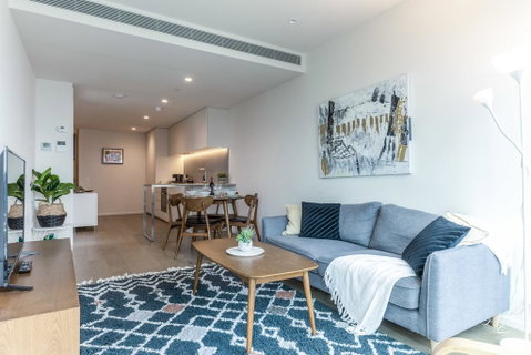Skyscraper Apartment With Floor To Ceiling Views - Accommodation Brunswick Heads 2