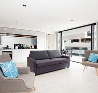 Sleek modern apartment in the heart of Manly - Accommodation Brunswick Heads