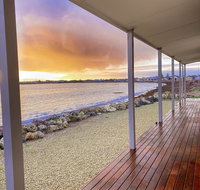 Smart Beach House  Pelican Point - Accommodation Brunswick Heads