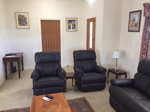 Smith Street Cottage Naracoorte - Accommodation Brunswick Heads 3