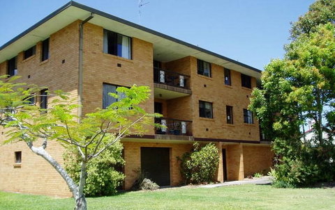 Spacious 2 Bedroom Beach Side Apartment - Close To Shopping Centre With Coles, Health Food Shop, Sushi, Pizza, Cafes, Hairdresse - Accommodation Brunswick Heads 1