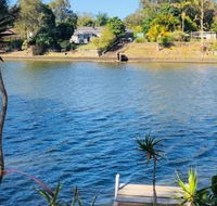 Spacious 2 Bedroom Beach Side Apartment - Close to shopping Centre with Coles Health Food Shop Sushi Pizza Cafes Hairdresse - Accommodation Brunswick Heads