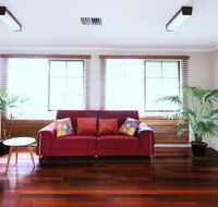 Spacious and cozy home next to Glen Waverley - Accommodation Brunswick Heads