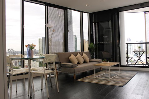 Spectacular Views Of CBD By FV With Free Car Park - Accommodation Brunswick Heads 3