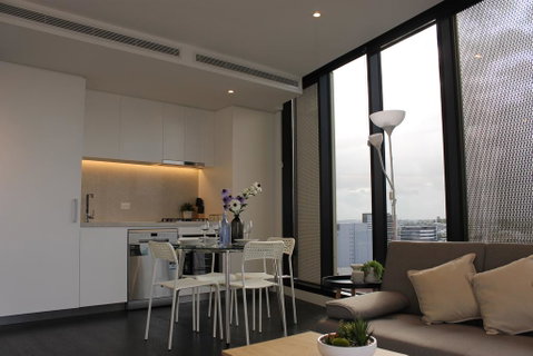 Spectacular Views Of CBD By FV With Free Car Park - Accommodation Brunswick Heads 2