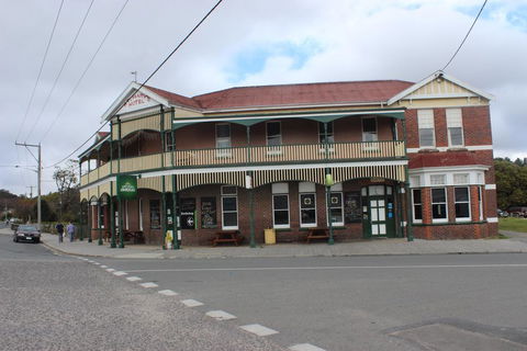 St Marys Hotel And Bistro - Accommodation Brunswick Heads 0