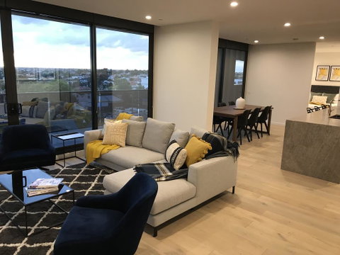 StayCentral Essendon Escape Sub-penthouse - Accommodation Brunswick Heads 3