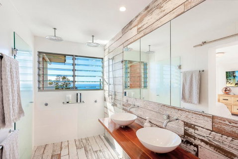 Stunning Oceanview Retreat Between Beach And Bush - Accommodation Brunswick Heads 3