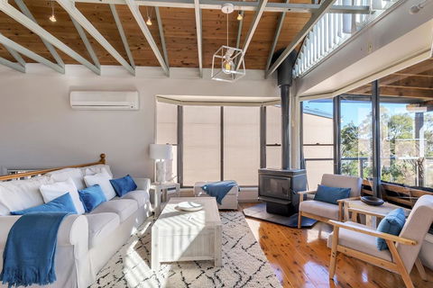 STUNNING WATERFRONT ESCAPE AT DALEYS POINT - Accommodation Brunswick Heads 2