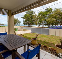 Stunning Waterfront Home with pool - Sylvan Beach Esp Bellara - Accommodation Brunswick Heads