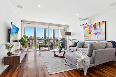 Stylish Saint Kilda Pad. Walk To Beach And Cafes, Luna Park - Accommodation Brunswick Heads 0