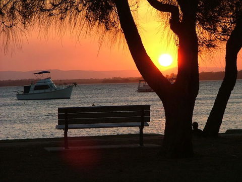 Stylish Unit Opposite Foreshore - Sylvan Beach Esp, Bellara - Accommodation Brunswick Heads 1