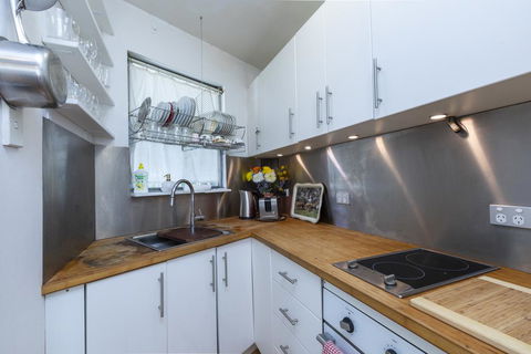 Sunlit Studio In The Trees, Walk To The Beach - Accommodation Brunswick Heads 2