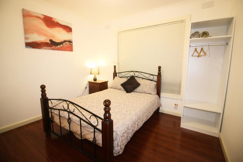 Sunny House - Melbourne Airport Home - Accommodation Brunswick Heads 2