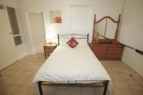 Sunny House - Melbourne Airport Home - Accommodation Brunswick Heads 3