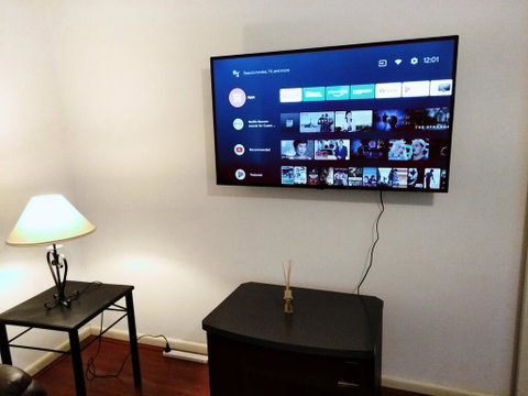 Sunny House - Melbourne Airport Home - Accommodation Brunswick Heads 1