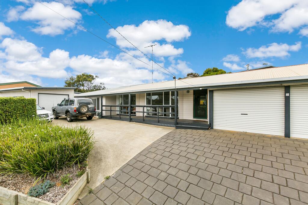Jan Juc VIC Accommodation Brunswick Heads