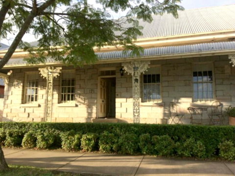 Surgeon's Cottage - Accommodation Brunswick Heads 0